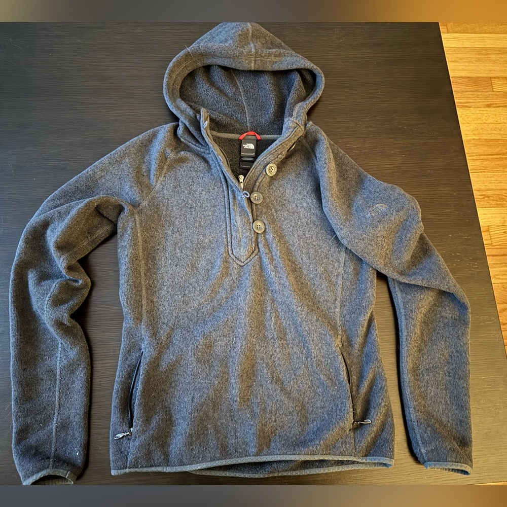THE NORTH FACE CRESCENT HOODED PULLOVER FLEECE TOP